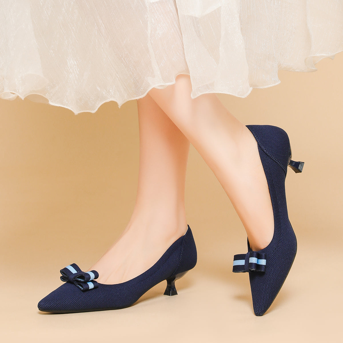 リボン付き 4cmキトゥンヒール パンプス