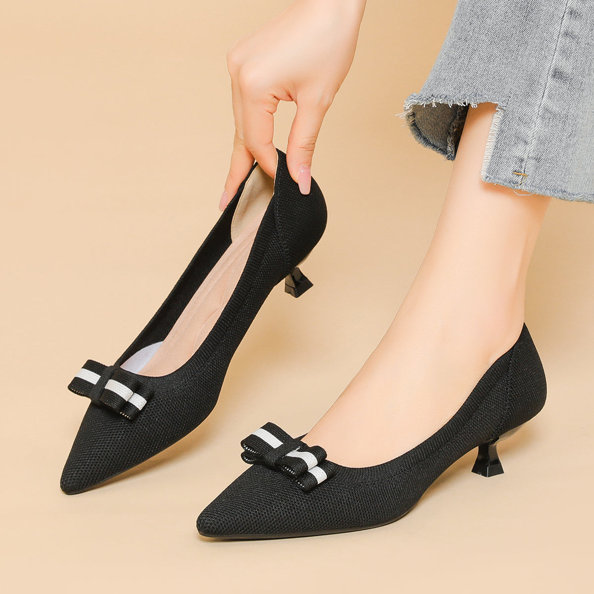 リボン付き 4cmキトゥンヒール パンプス