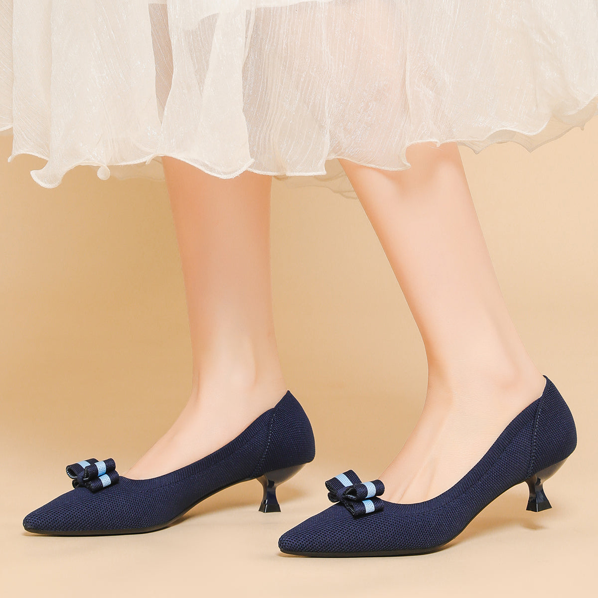 リボン付き 4cmキトゥンヒール パンプス