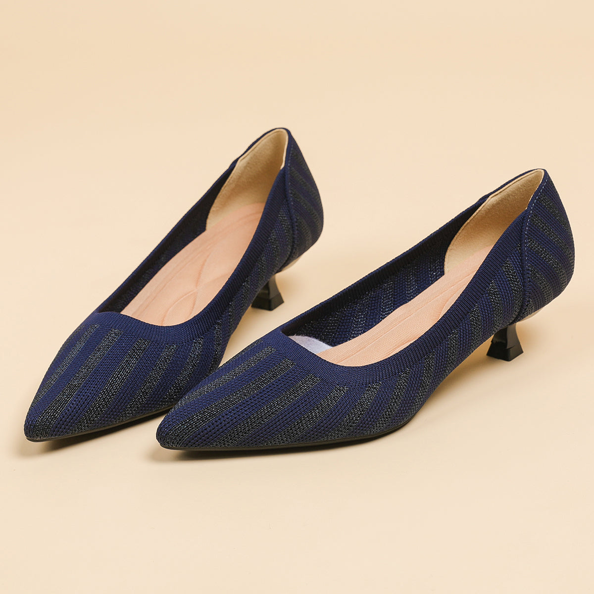 尖頭浅口 4cmキトゥンヒール パンプス