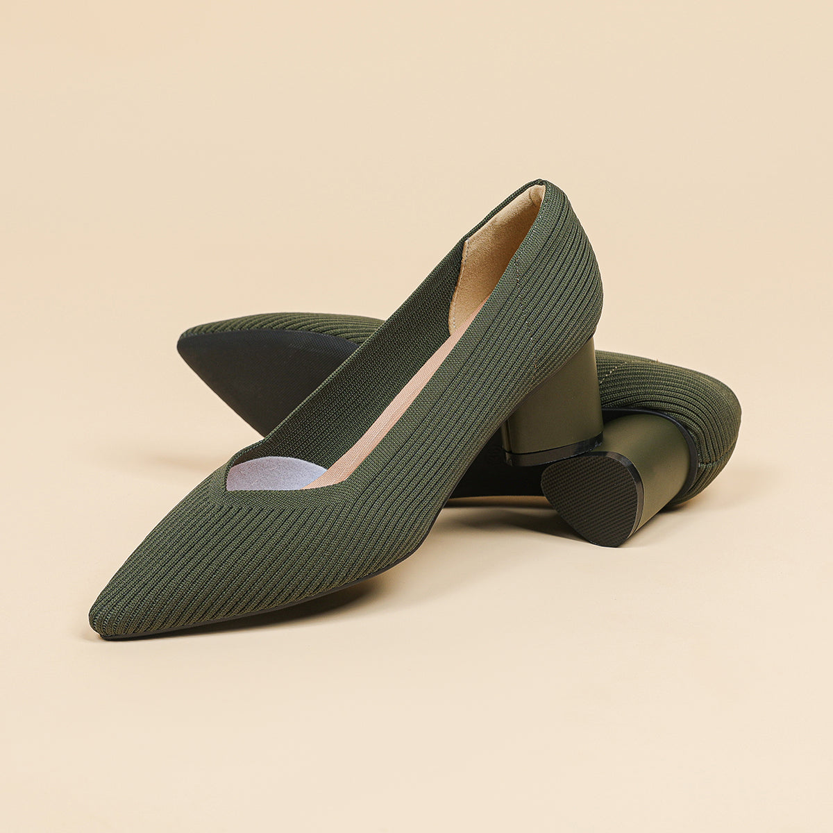 尖トゥVカット太ヒールパンプス(6cmヒール)