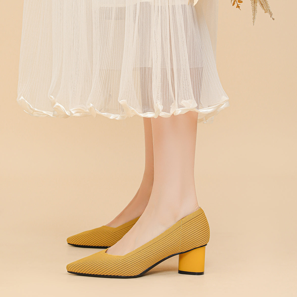 尖トゥVカット太ヒールパンプス(6cmヒール)