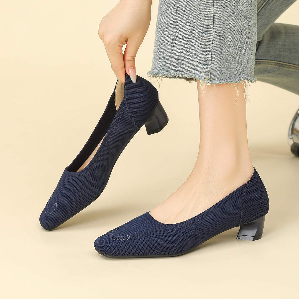 スクエアトゥ太ヒールカジュアルシューズ