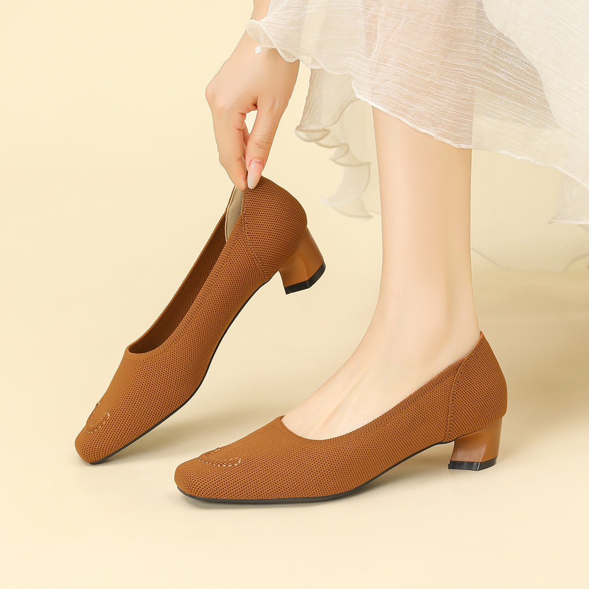 スクエアトゥ太ヒールカジュアルシューズ