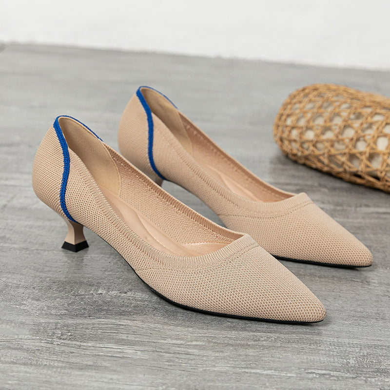 尖ったトゥの浅口プリンセスパンプス・ミドルハイヒール