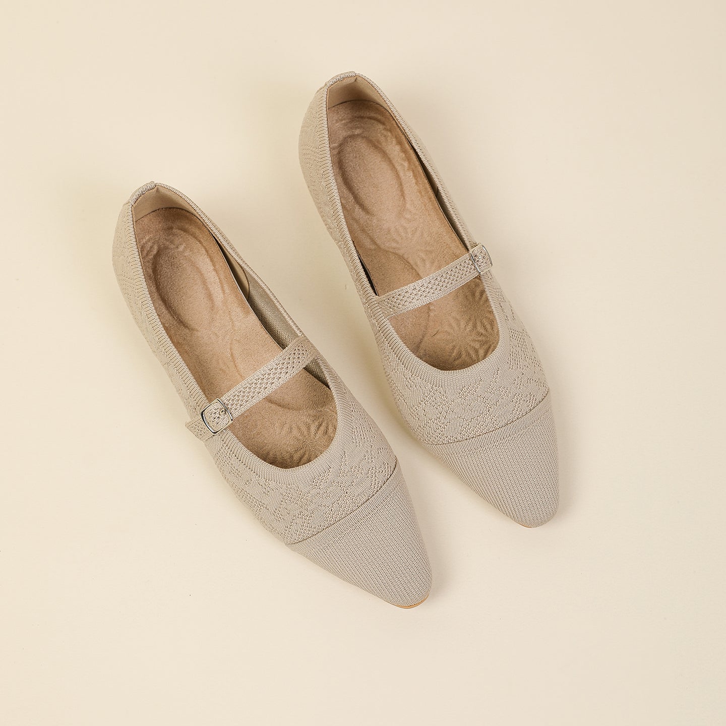 レトロニットフラットパンプス 尖頭浅口ワンストラップ