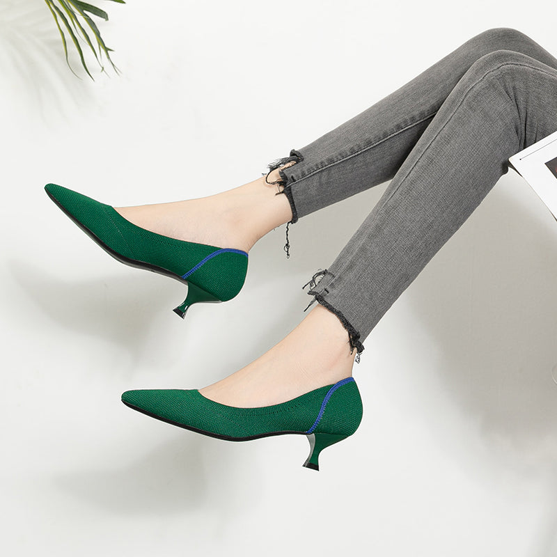 尖ったトゥの浅口プリンセスパンプス・ミドルハイヒール