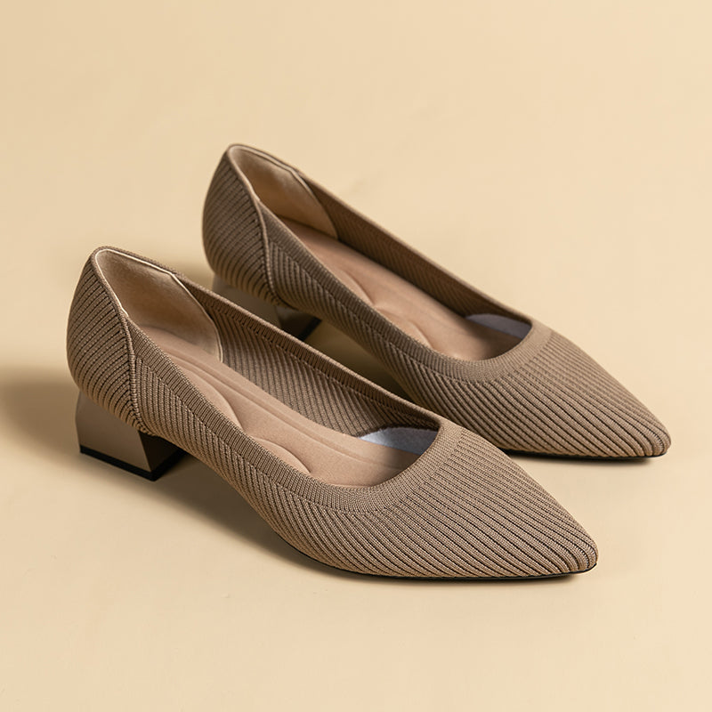 尖ったトゥの浅口粗ヒールカジュアルパンプス(中ヒール4cm)