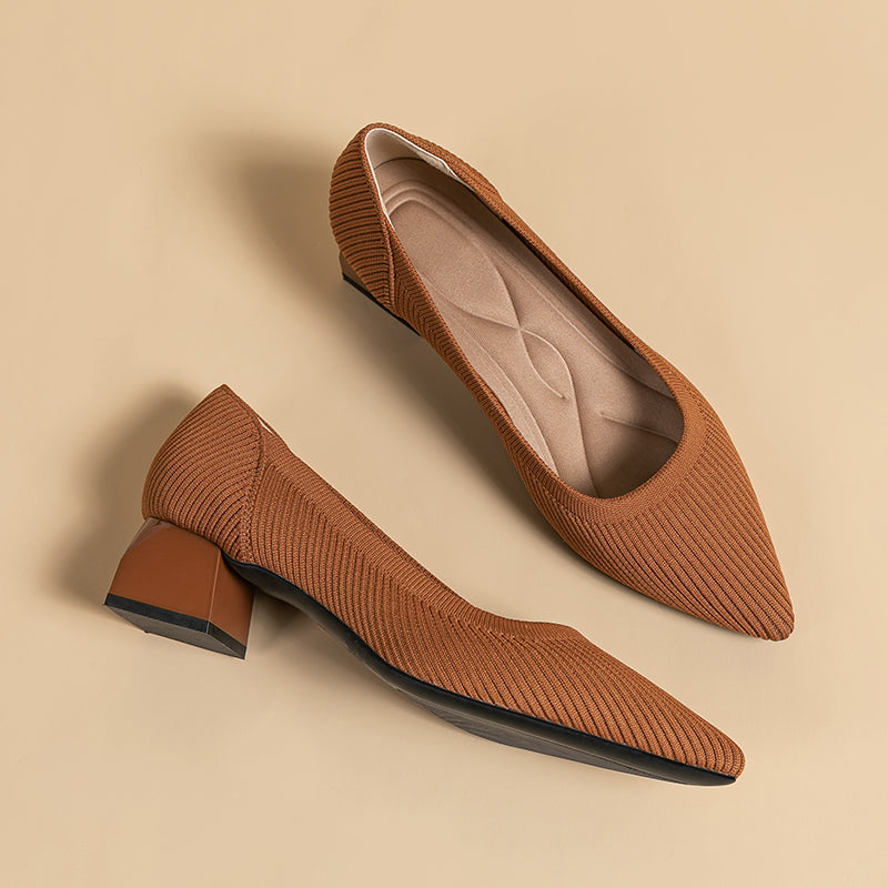 尖ったトゥの浅口粗ヒールカジュアルパンプス(中ヒール4cm)