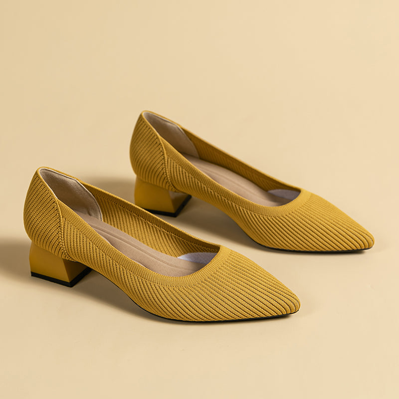 尖ったトゥの浅口粗ヒールカジュアルパンプス(中ヒール4cm)