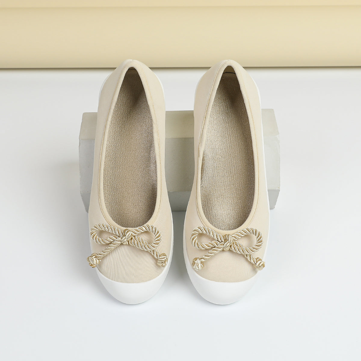 リボンデザイン ラウンドトゥ ウェッジシューズ