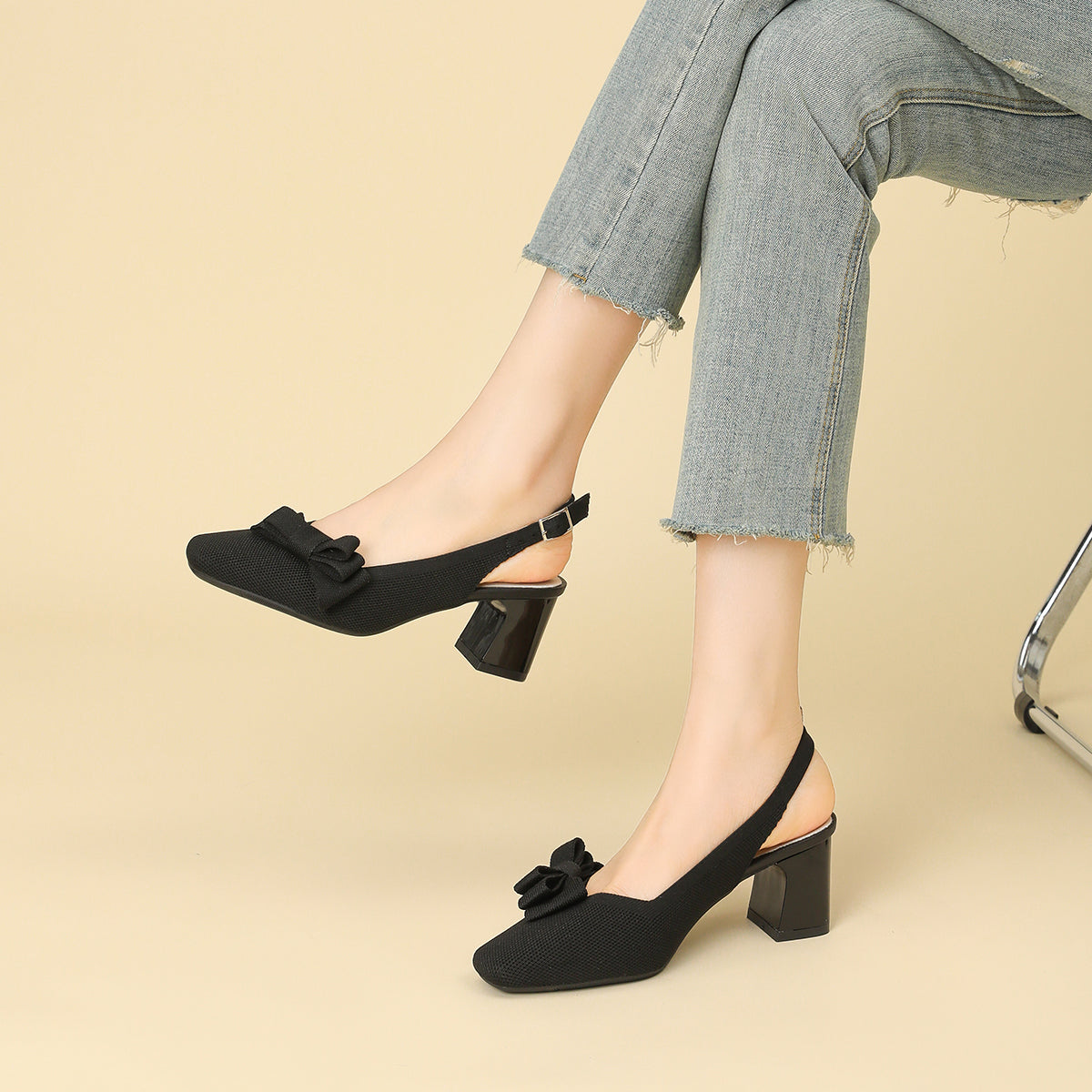 スクエアトゥ 蝶結び付き 太ヒール サンダル レディース