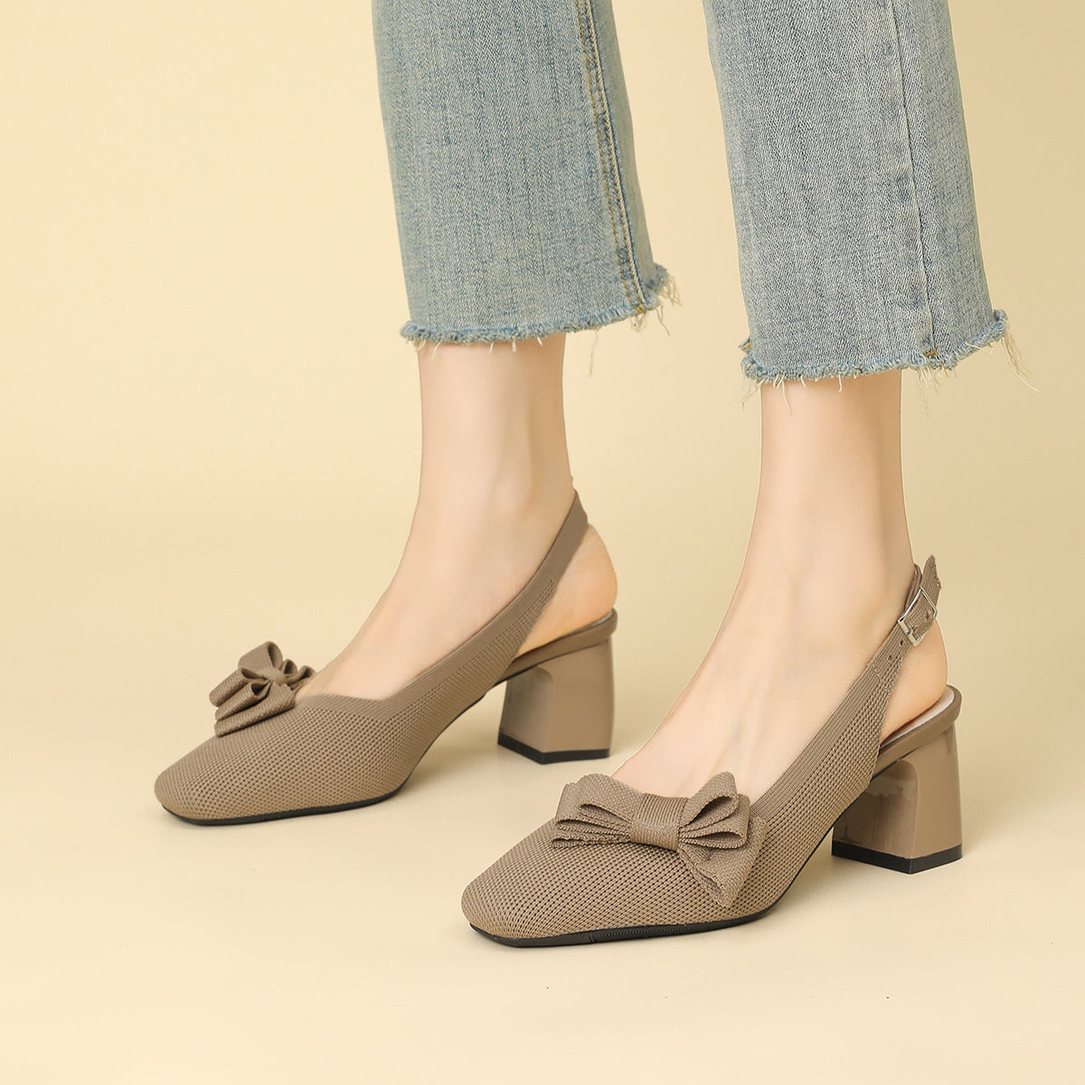 スクエアトゥ 蝶結び付き 太ヒール サンダル レディース