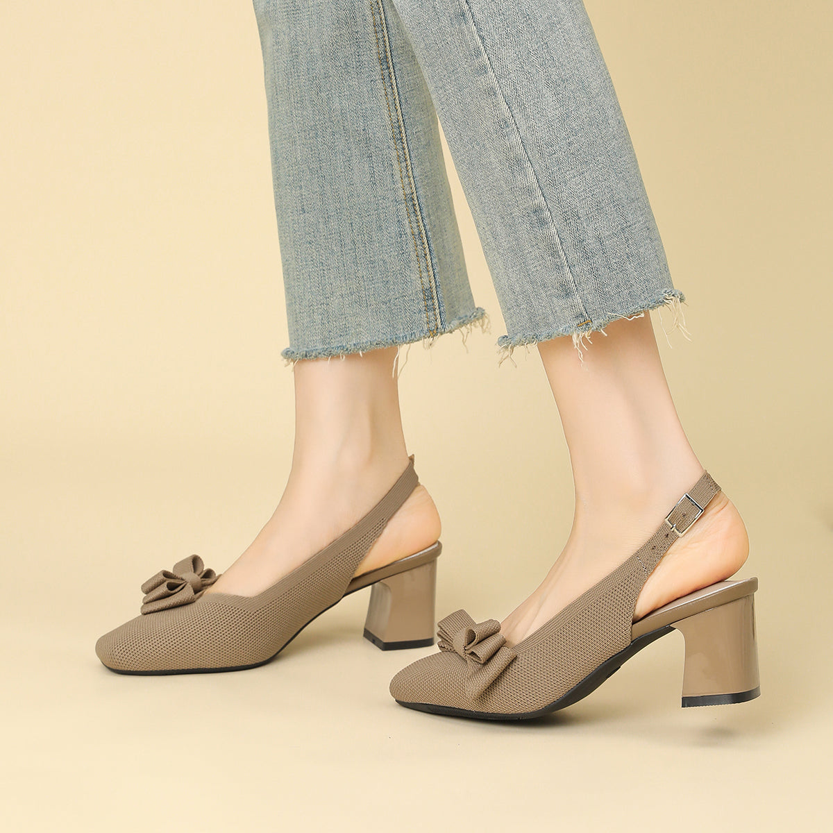 スクエアトゥ 蝶結び付き 太ヒール サンダル レディース