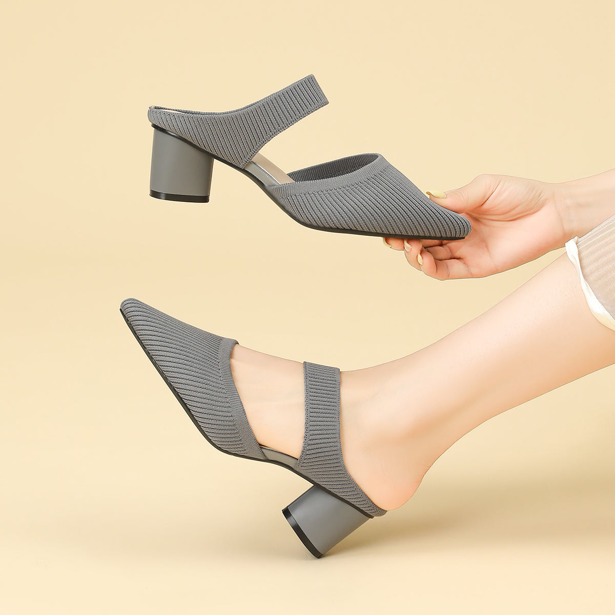 バックレス ワイドストラップ ポインテッドトゥ チャンキーヒール サンダル