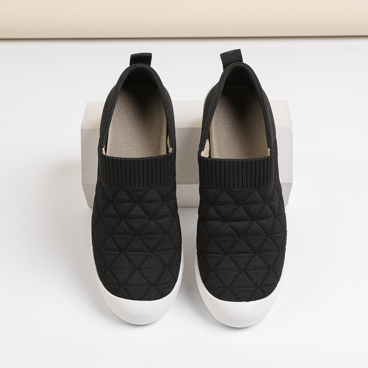 厚底軽量ウェッジスニーカー 包頭タイプ レディース