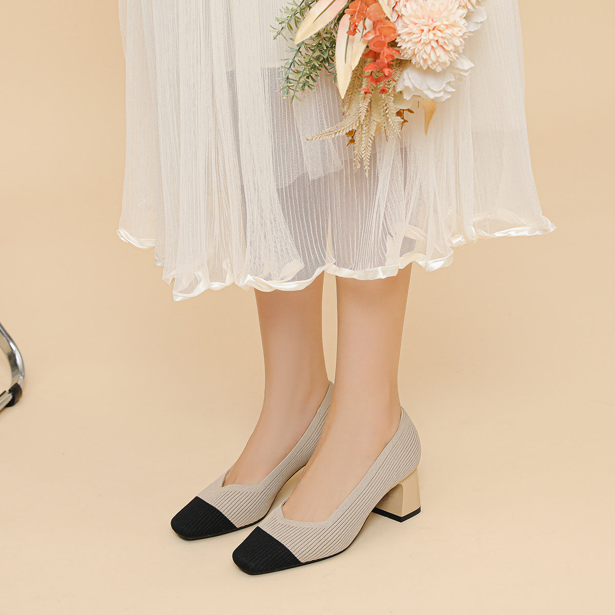 スクエアトゥVカット粗ヒールパンプス(6cmハイヒール)