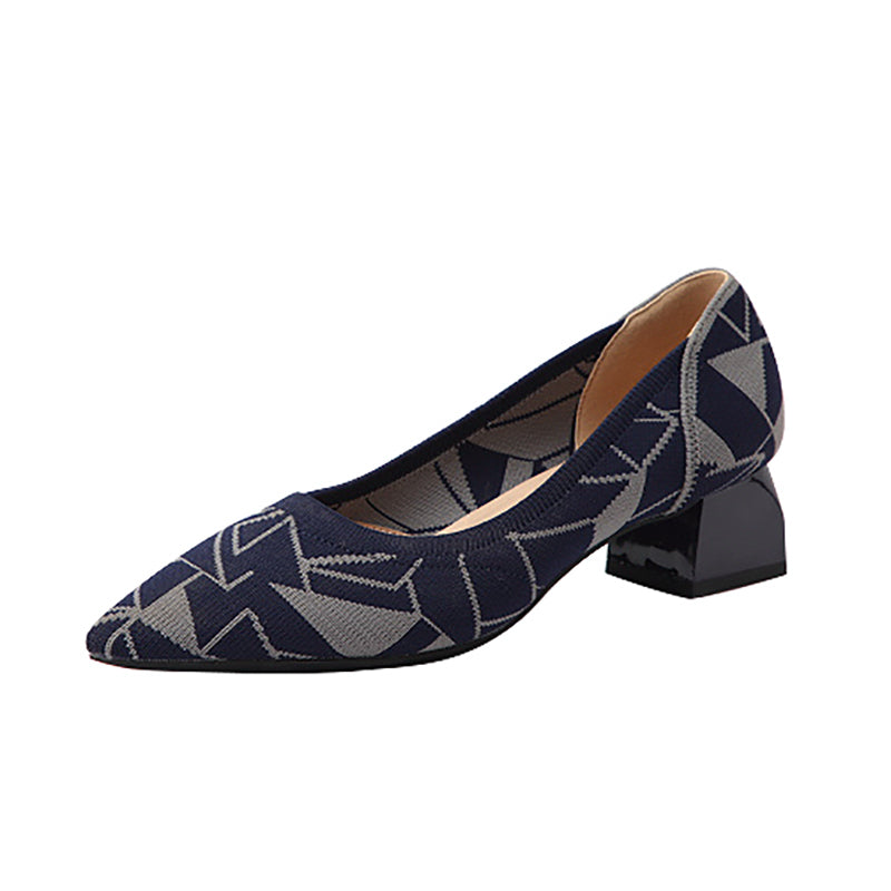 尖ったトゥの浅口粗ヒールカジュアルパンプス(中ヒール4cm)