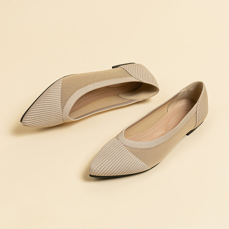 尖頭鏤空フラットシューズ