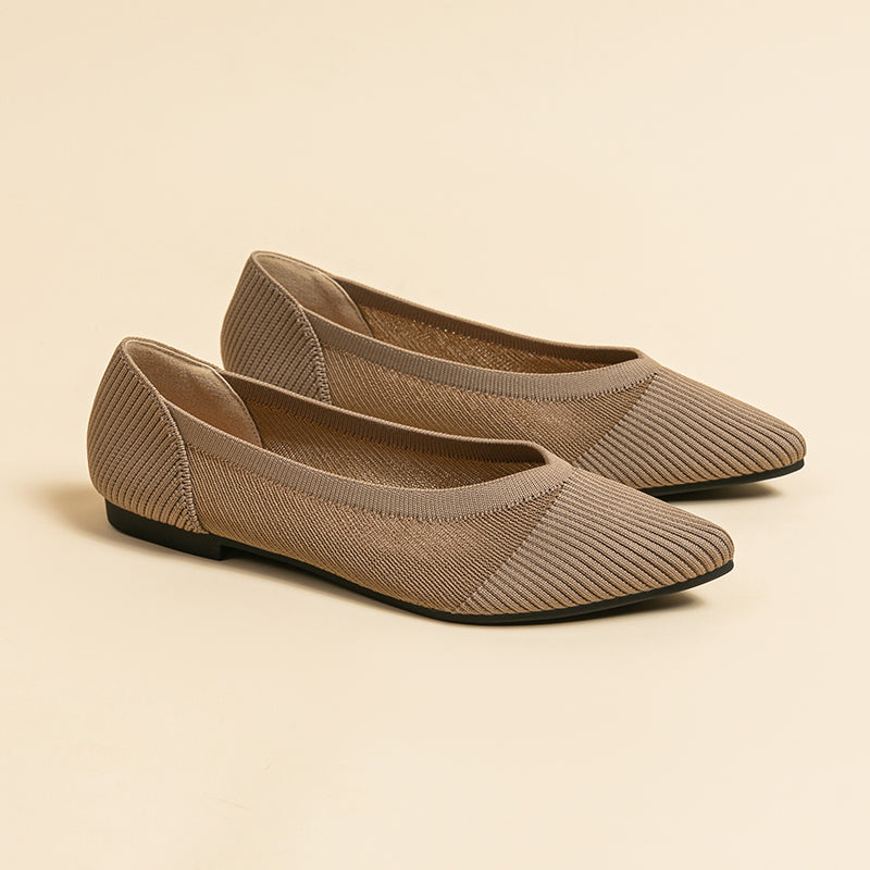 尖頭鏤空フラットシューズ