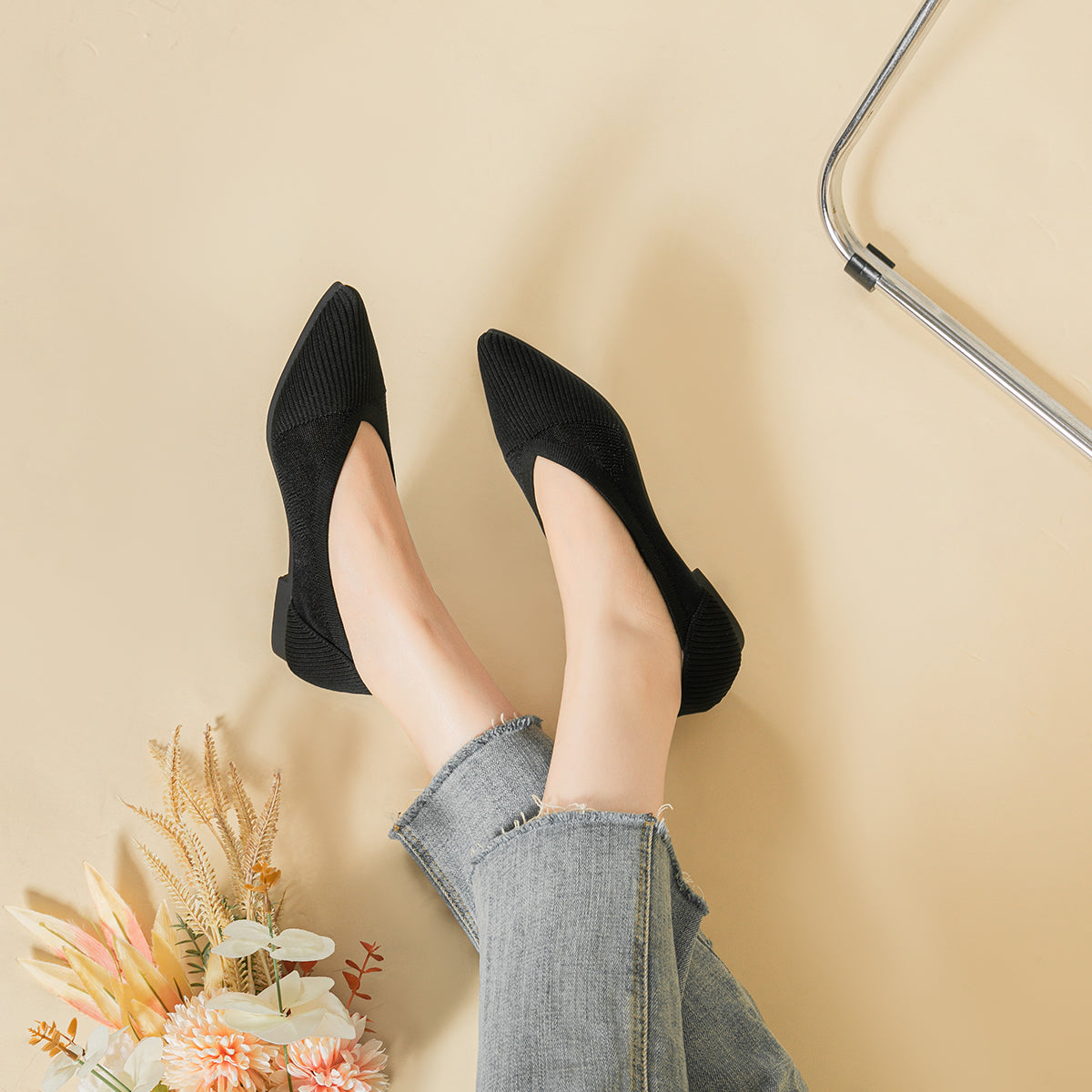 尖頭鏤空フラットシューズ