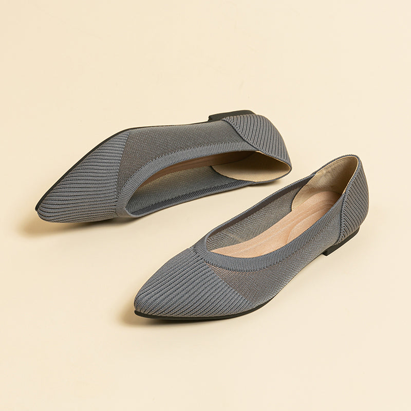 尖頭鏤空フラットシューズ