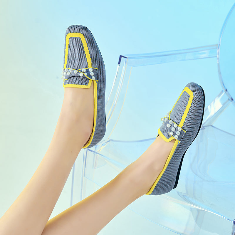 ポインテッドトゥ パール装飾 フラットローファー 防水・通気