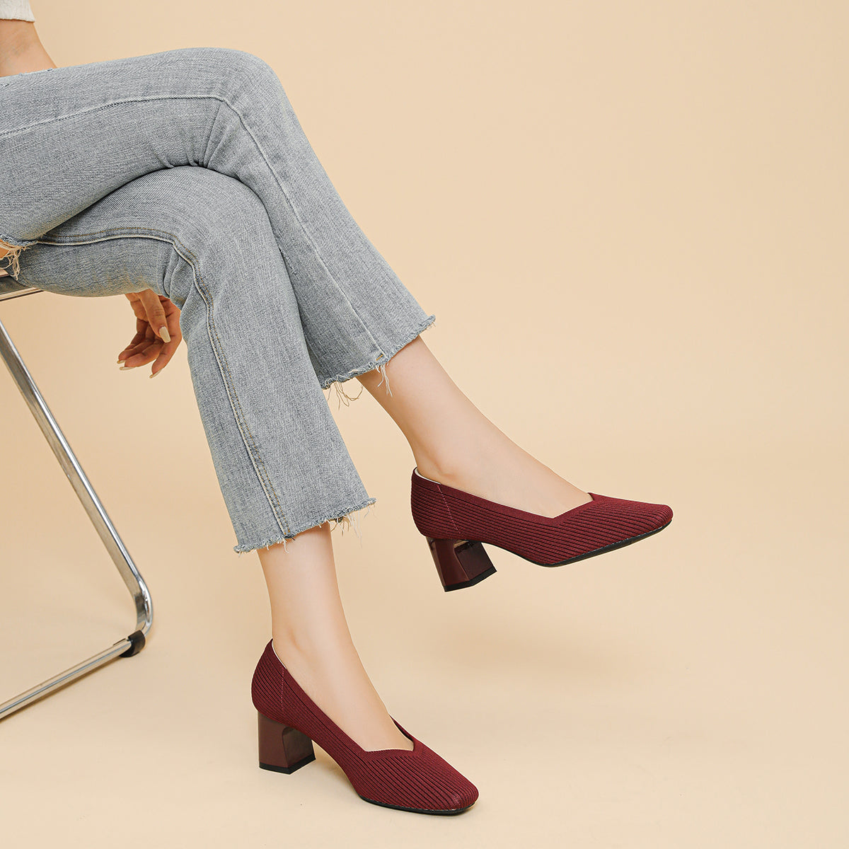 スクエアトゥVカット粗ヒールパンプス(6cmハイヒール)