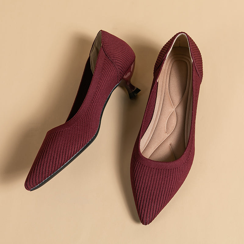 尖ったトゥの浅口プリンセスパンプス・ミドルハイヒール