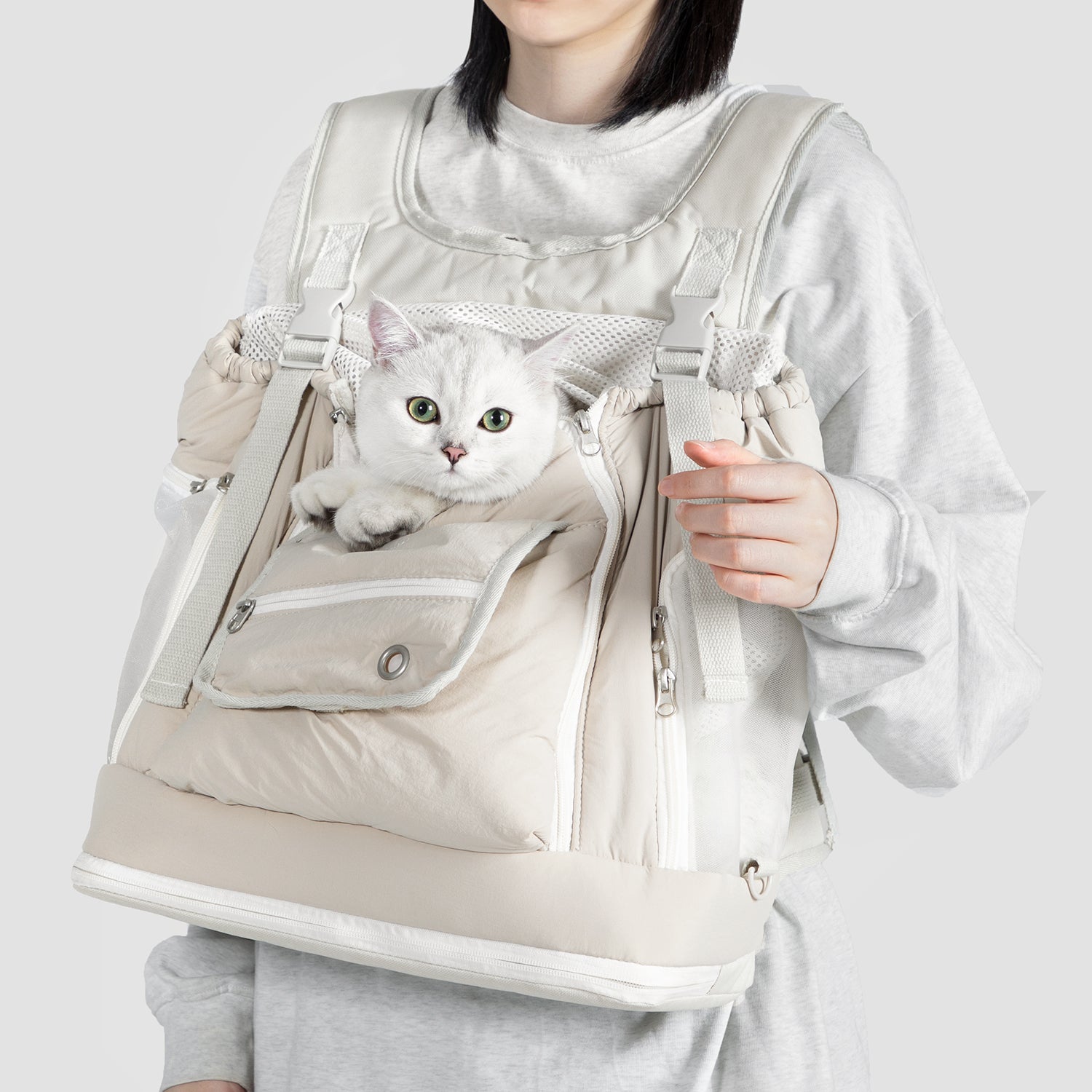 軽量フロントペットキャリーバッグ｜猫・小型犬対応 コンパクト大容量リュック