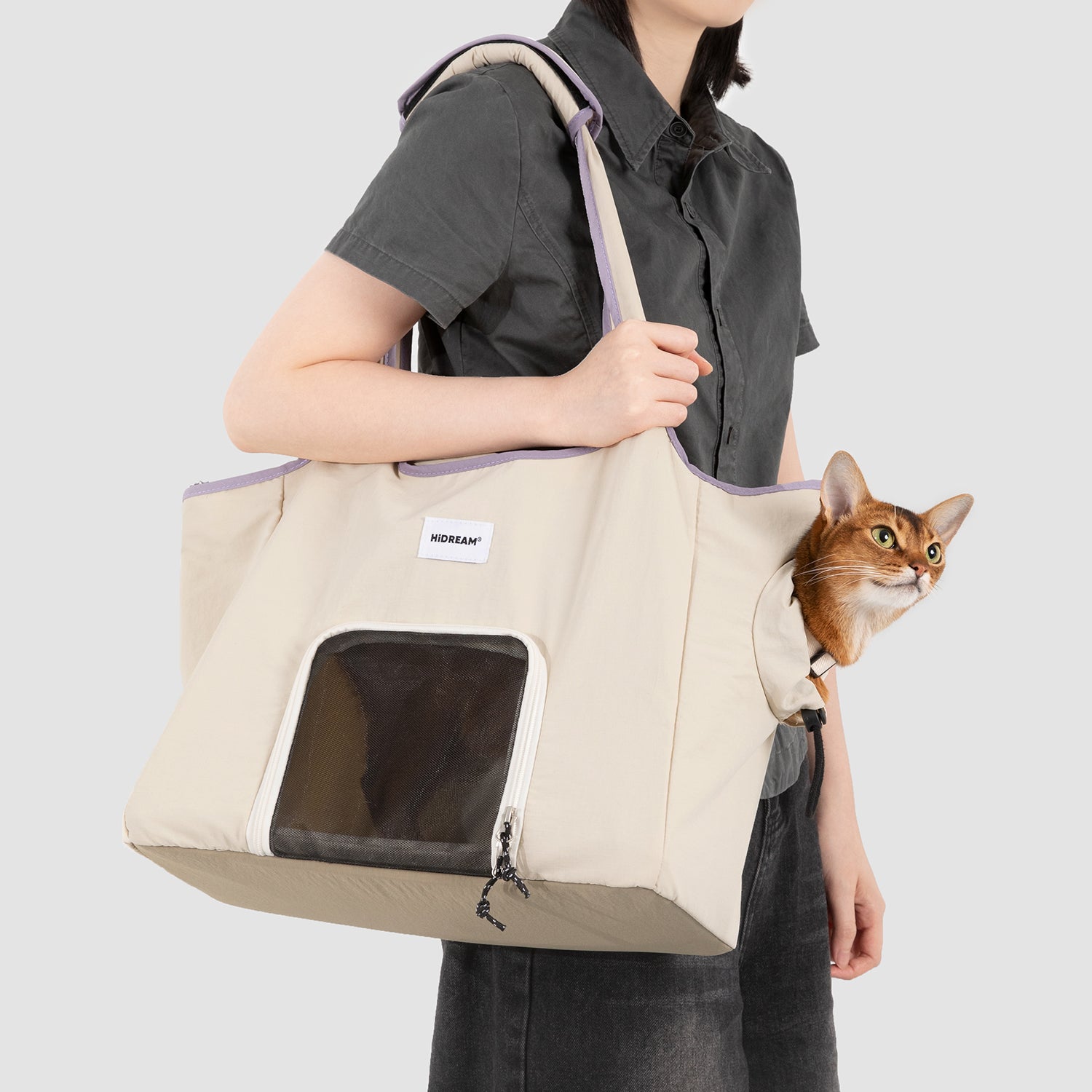 軽量ペットショルダーキャリーバッグ｜通気メッシュ・防水仕様・小型犬猫対応