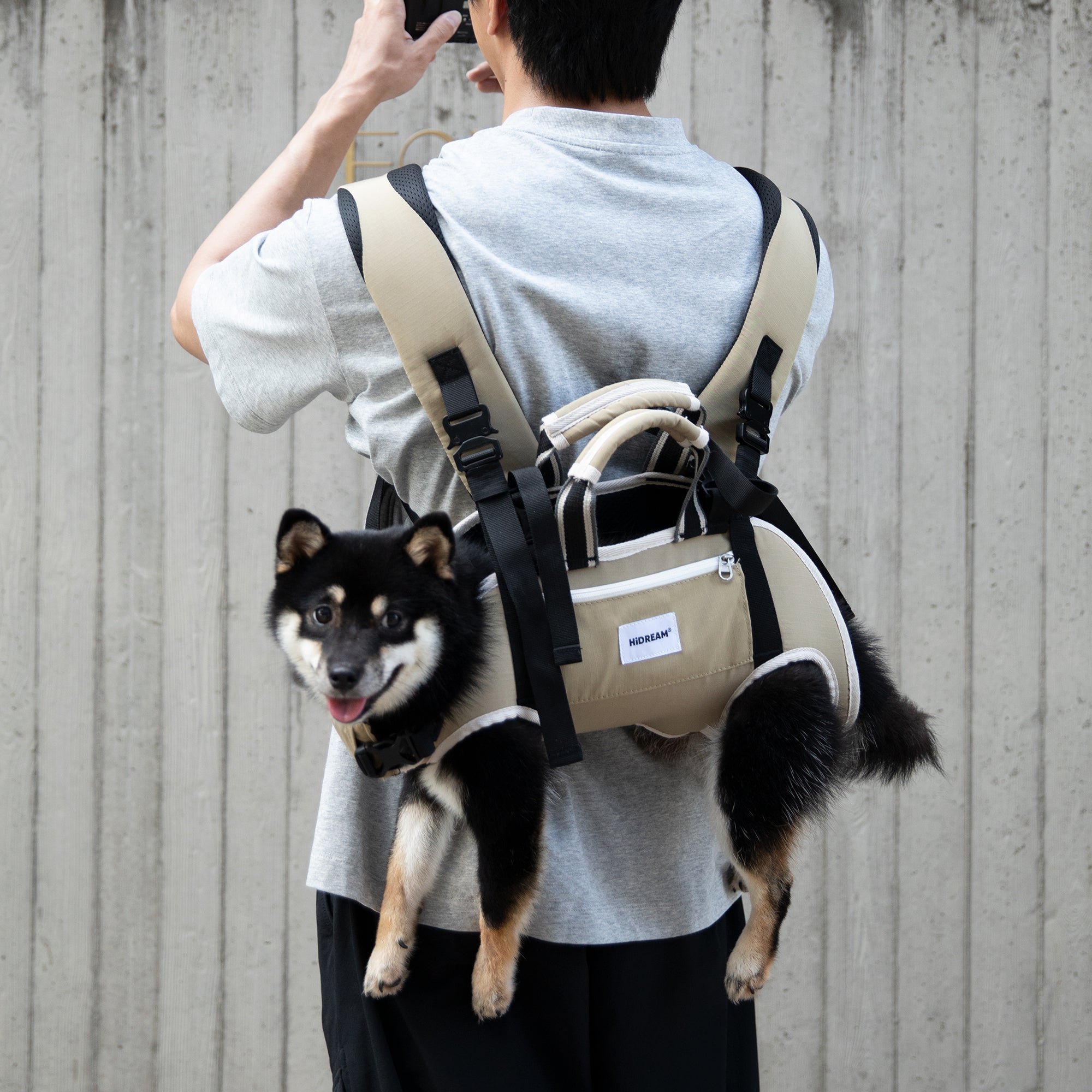 ペット用リュック｜犬猫兼用・サポート設計キャリーバッグ