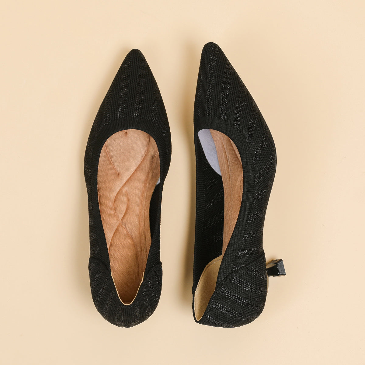 尖頭浅口 4cmキトゥンヒール パンプス