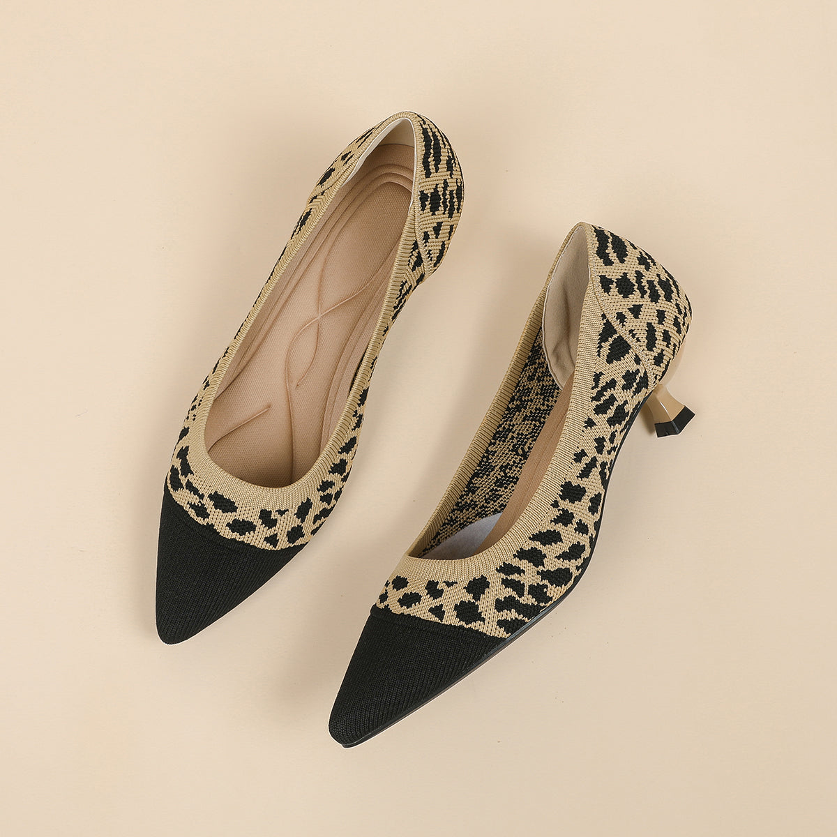 ポインテッドトゥ 浅口 4cmキトゥンヒール パンプス