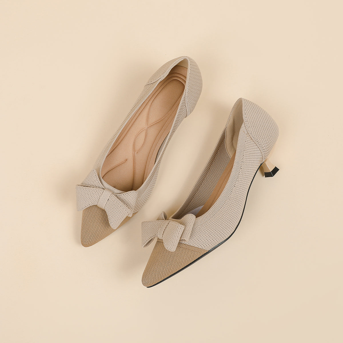 ポインテッドトゥ バタフライ結び ミドルヒールパンプス