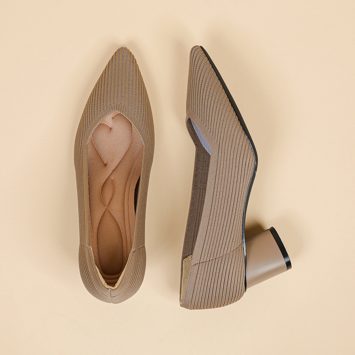 尖トゥVカット太ヒールパンプス（6cmヒール）