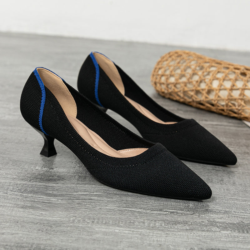 尖ったトゥの浅口プリンセスパンプス・ミドルハイヒール