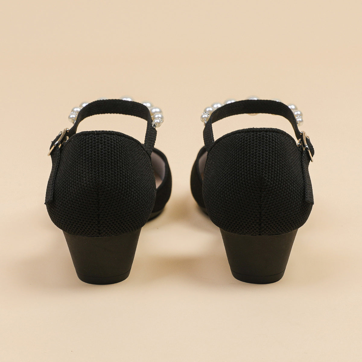 尖頭パールストラップウェッジヒールシューズ