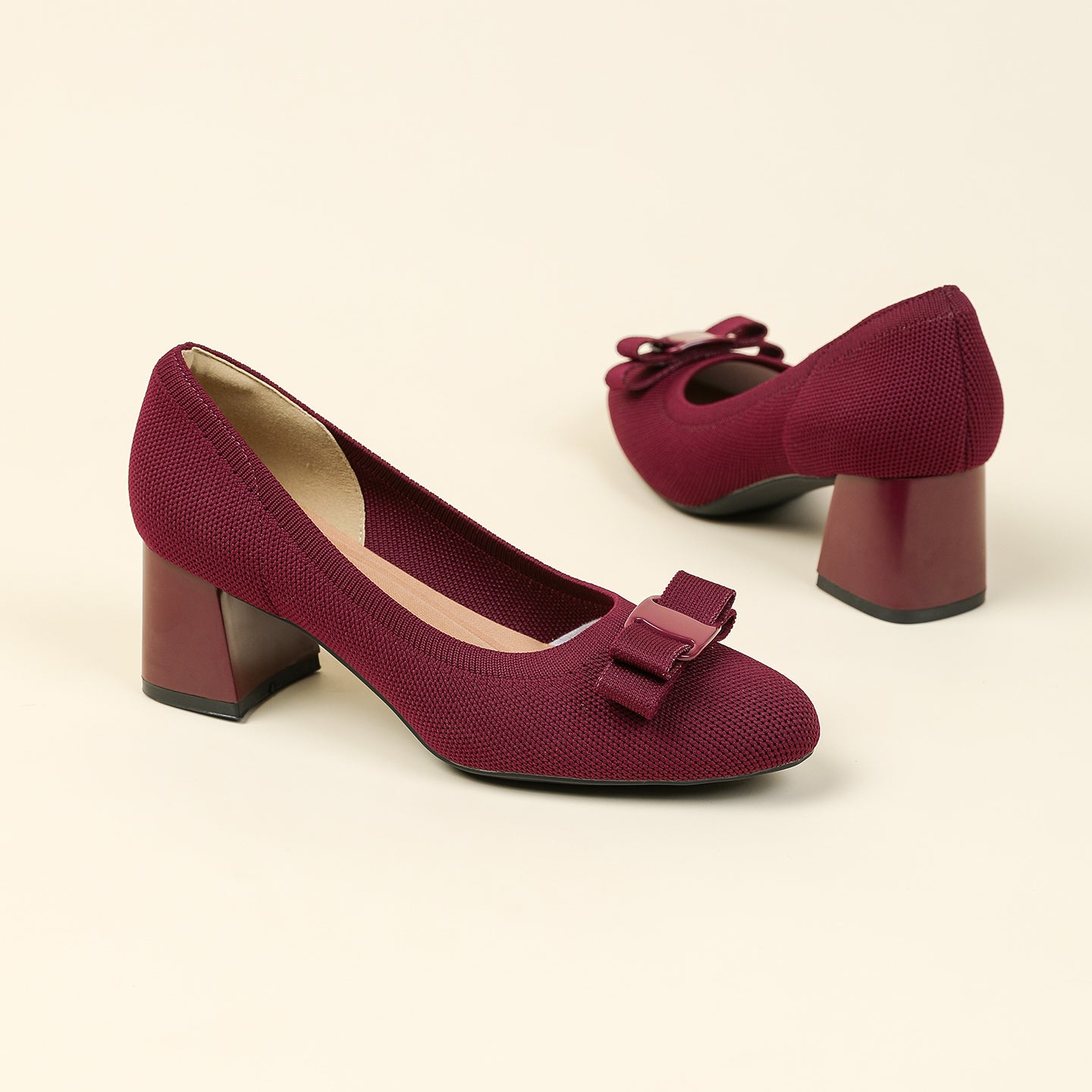 リボン付きチャンキーヒールパンプス