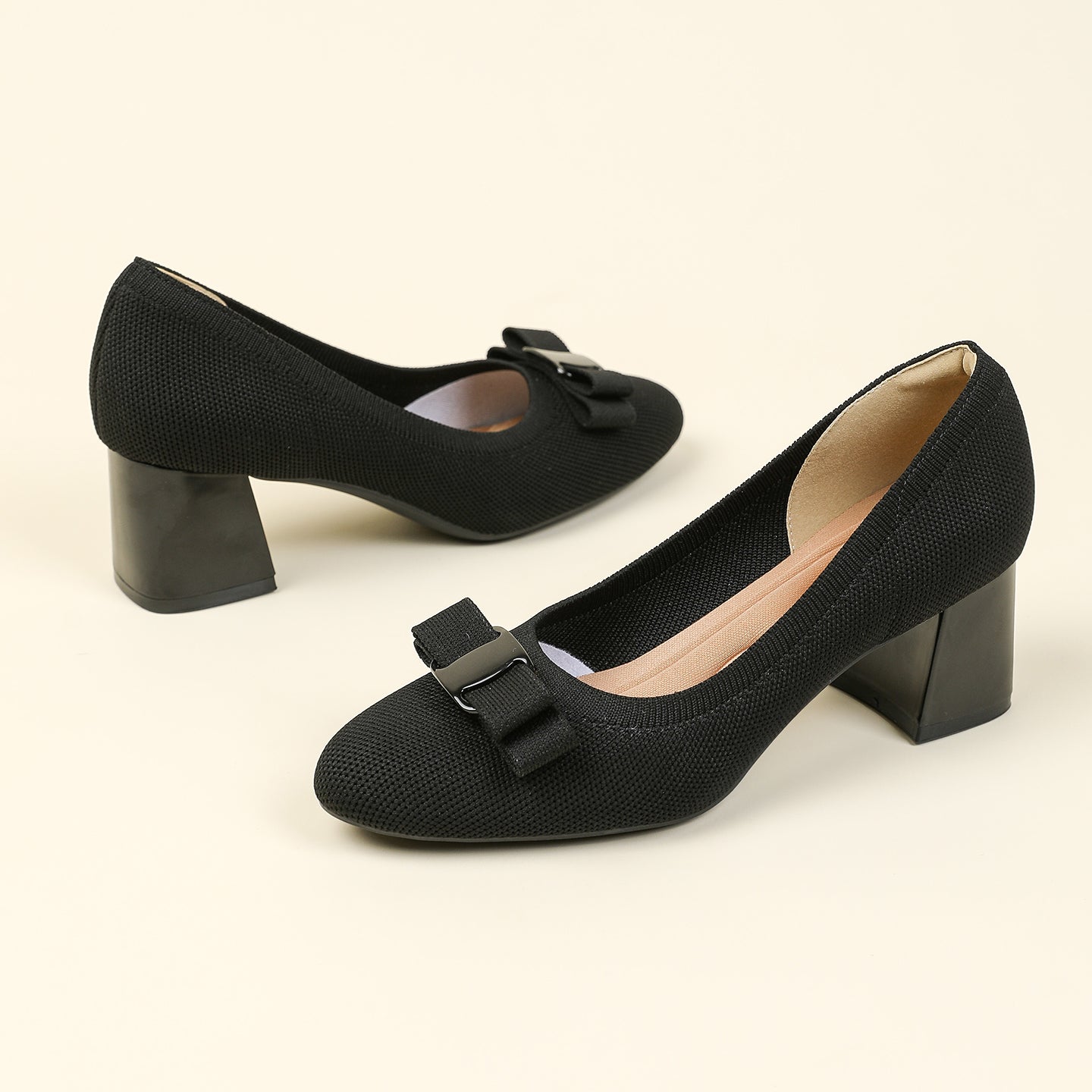 リボン付きチャンキーヒールパンプス