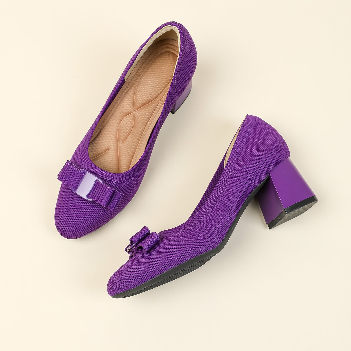 リボン付きチャンキーヒールパンプス