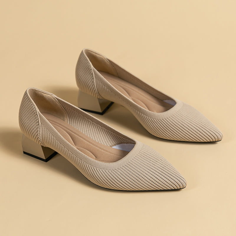 尖ったトゥの浅口粗ヒールカジュアルパンプス（中ヒール4cm）