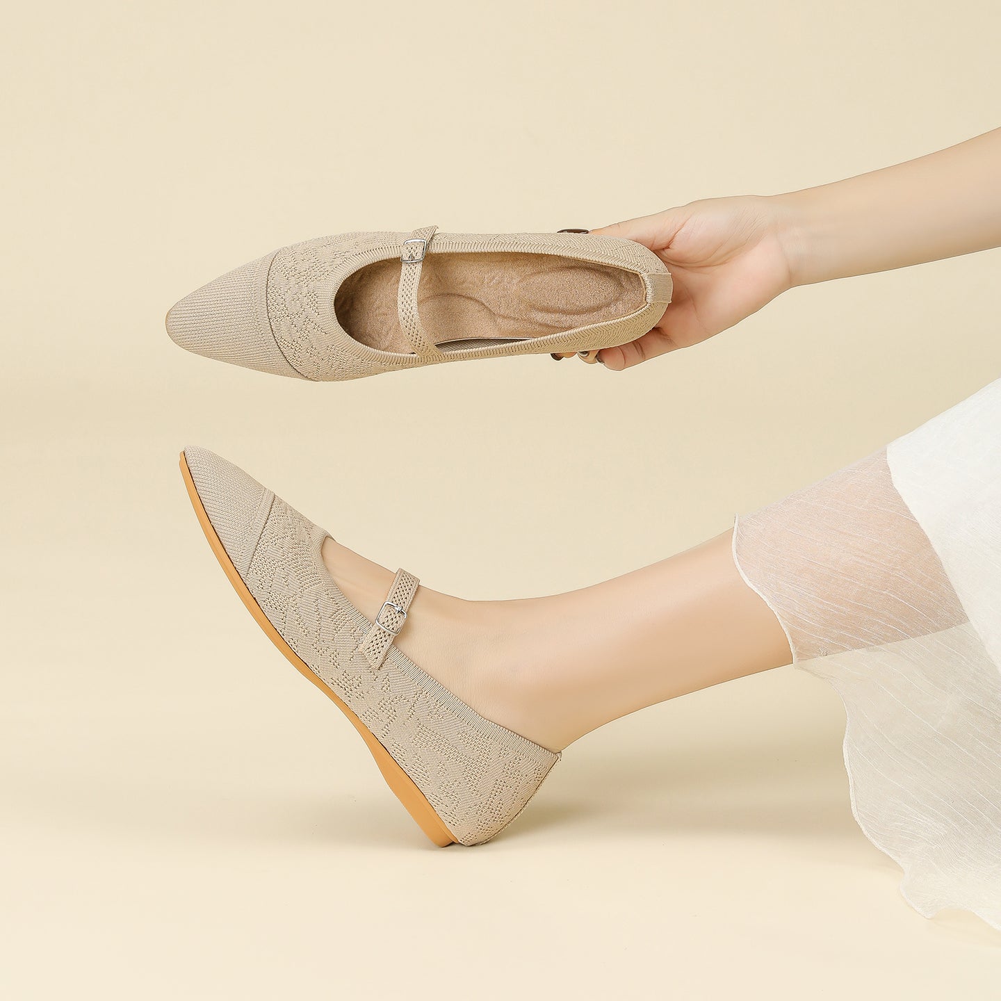 レトロニットフラットパンプス 尖頭浅口ワンストラップ