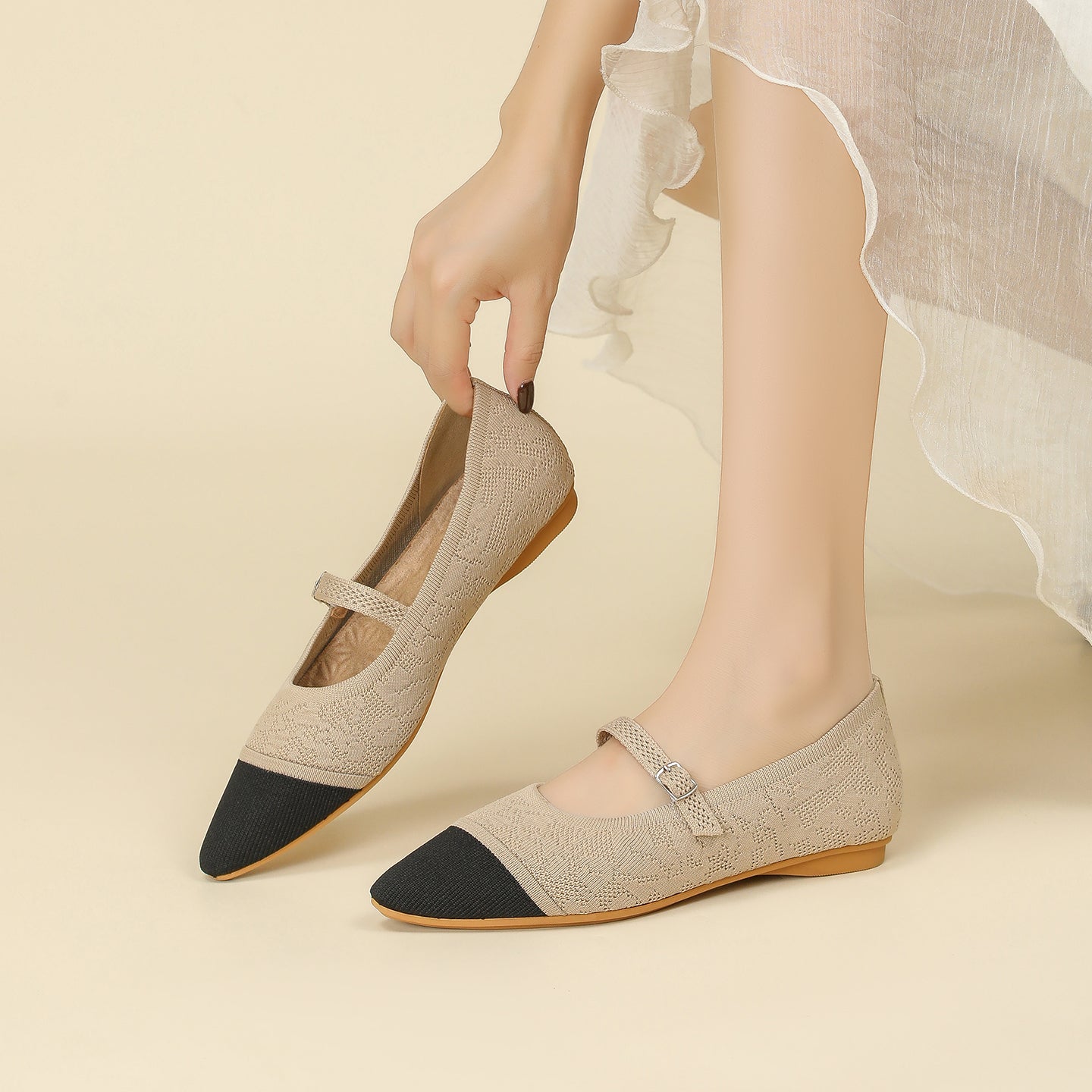 レトロニットフラットパンプス 尖頭浅口ワンストラップ