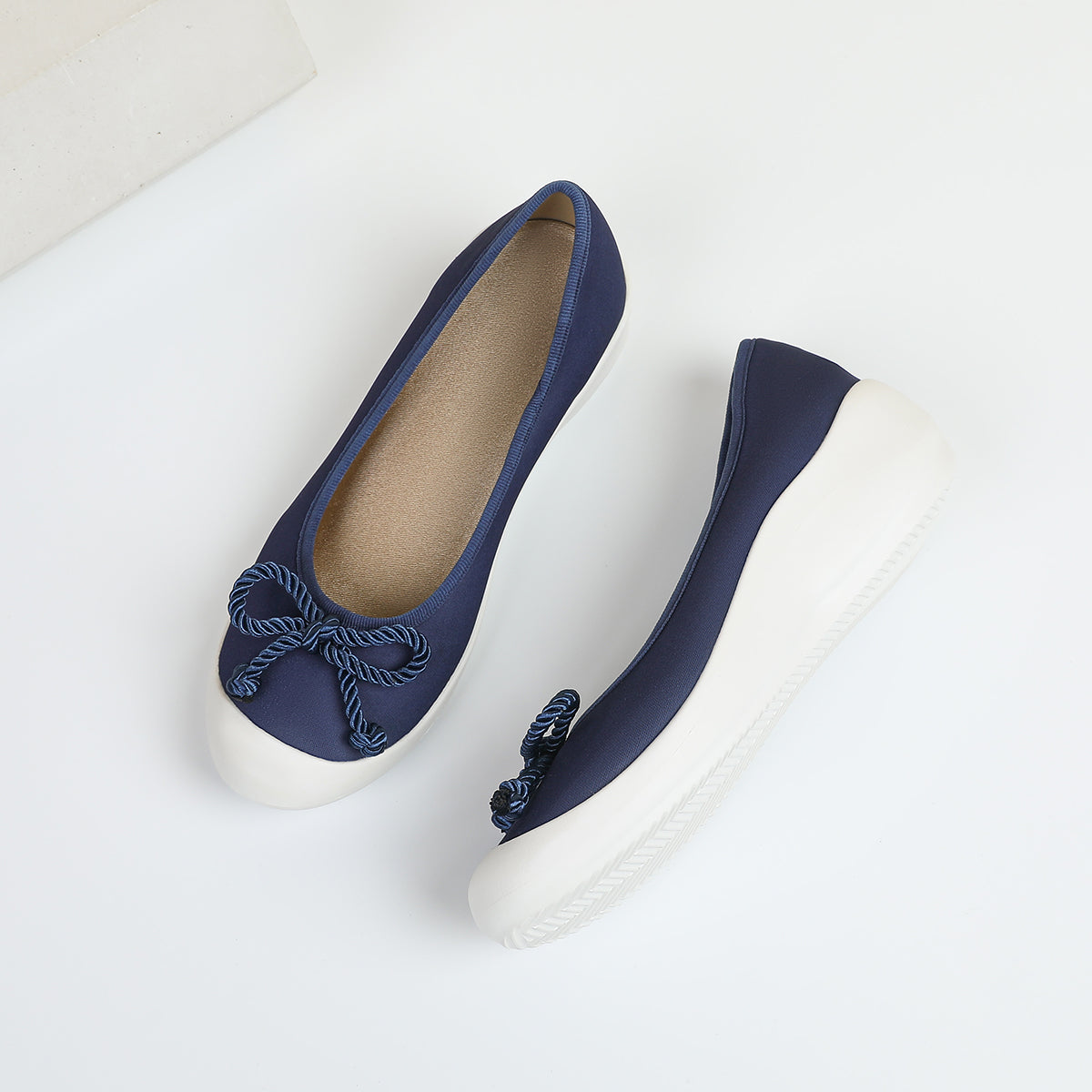 リボンデザイン ラウンドトゥ ウェッジシューズ