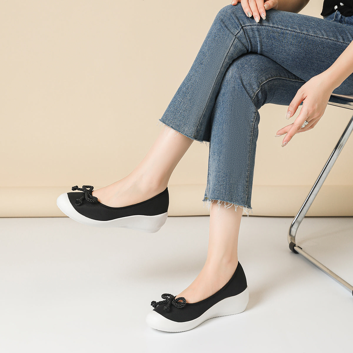 リボンデザイン ラウンドトゥ ウェッジシューズ