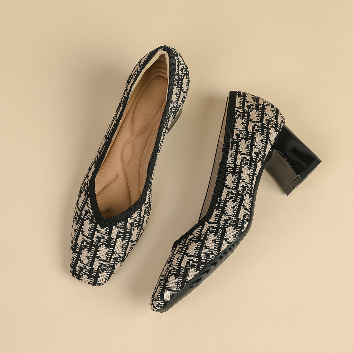 スクエアトゥVカット粗ヒールパンプス（6cmハイヒール）