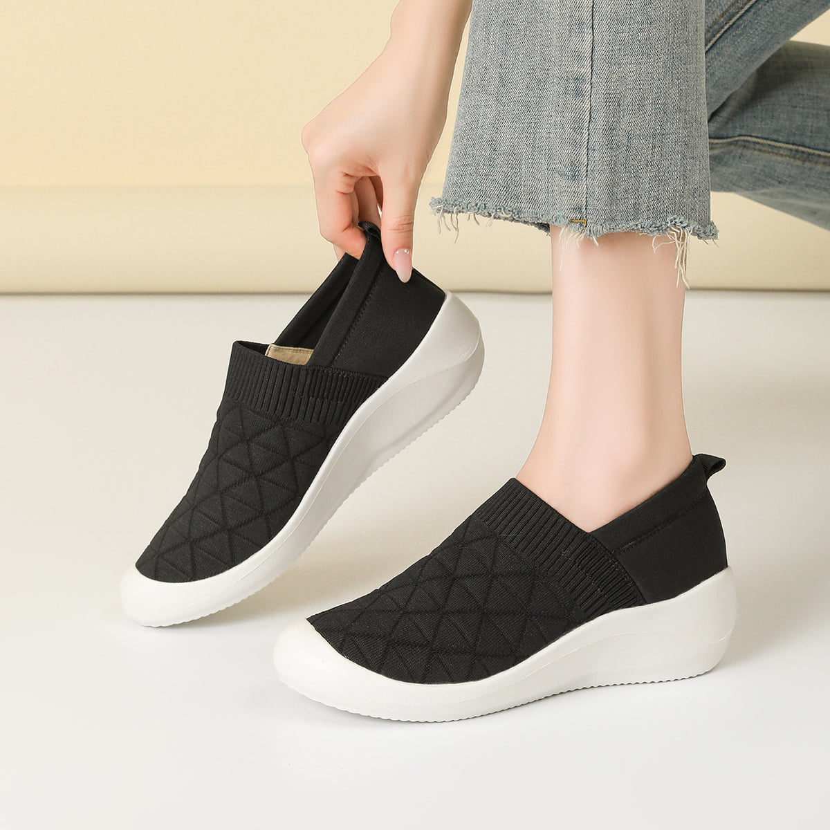 厚底軽量ウェッジスニーカー 包頭タイプ レディース