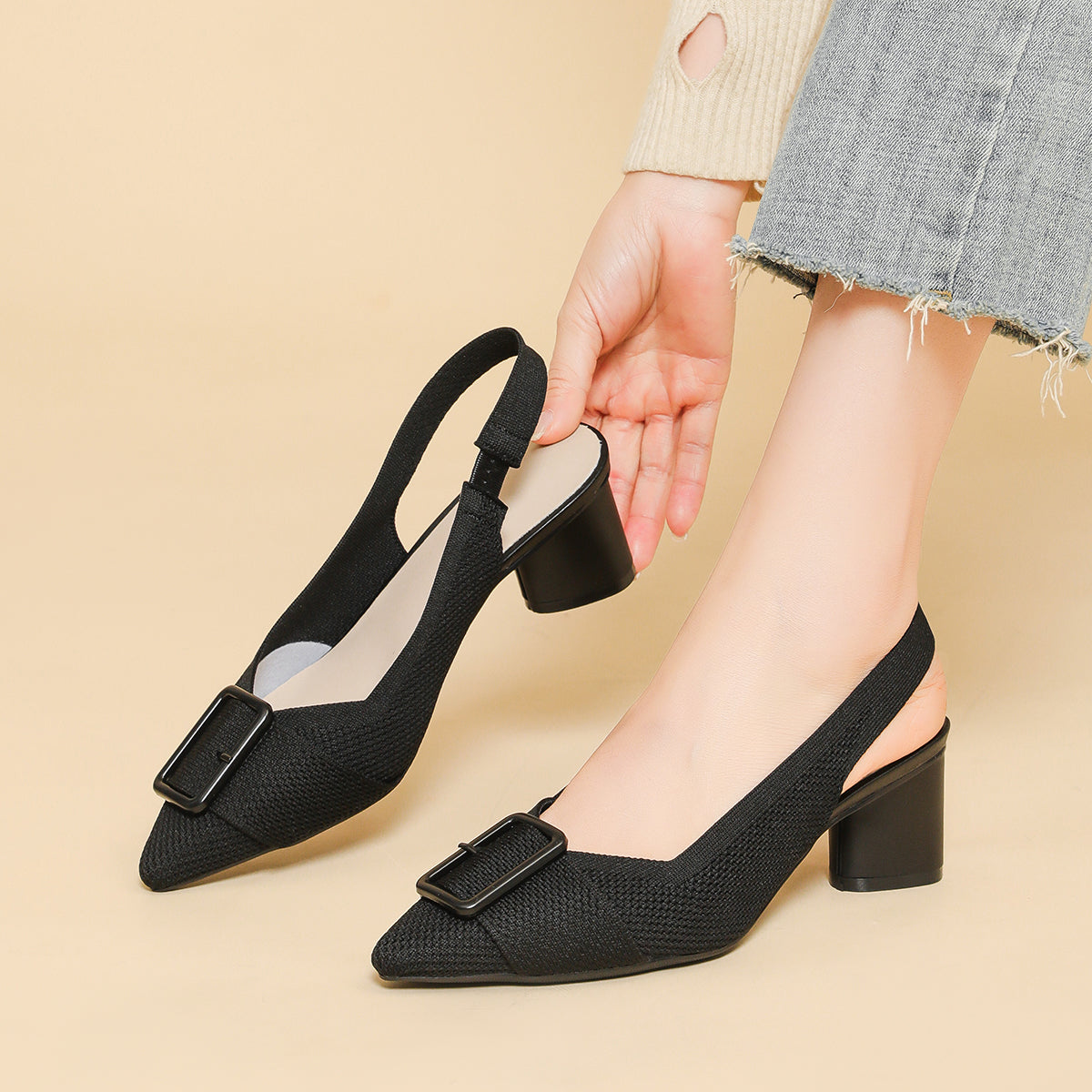 ポインテッドトゥ 浅口 太ヒールサンダル