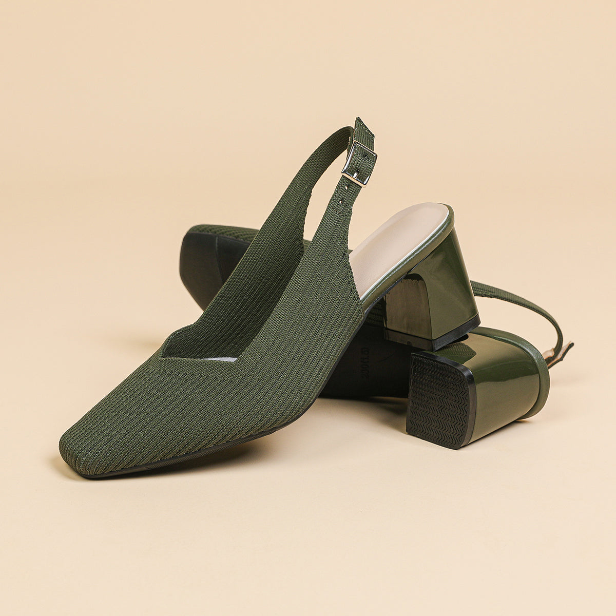 方頭後ろストラップ太ヒールサンダル（5.5cmヒール）